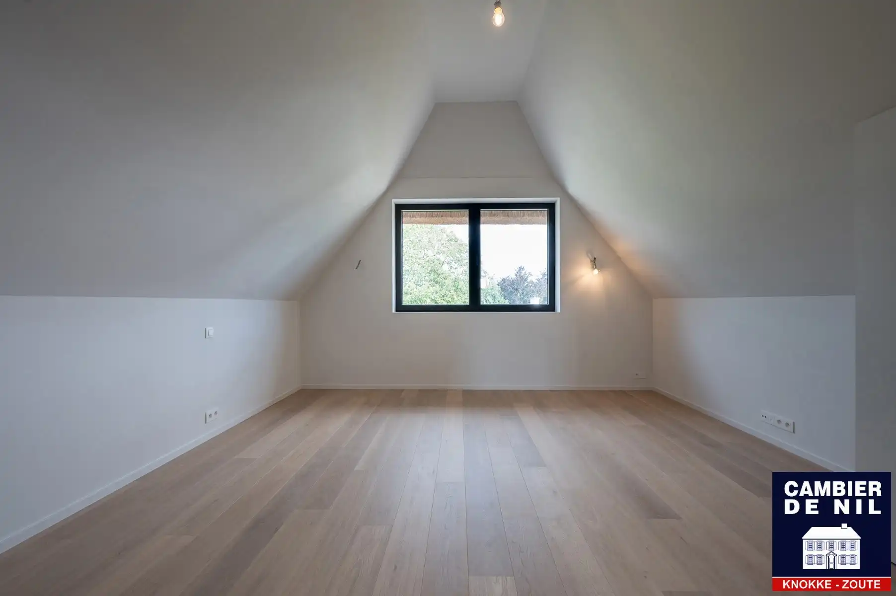 Alleenstaande energiezuinig en uitzonderlijk afgewerkte nieuwbouwvilla foto 11