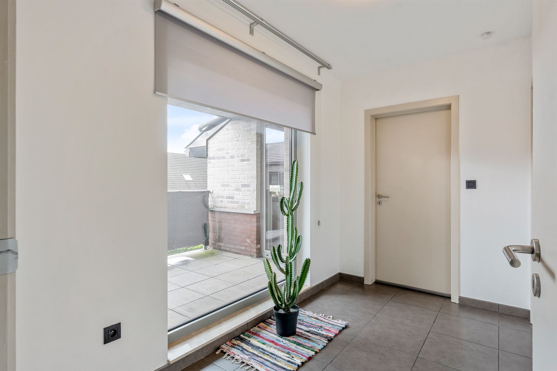 Appartement op 2de verdieping met berging en autostaanplaats. foto 6
