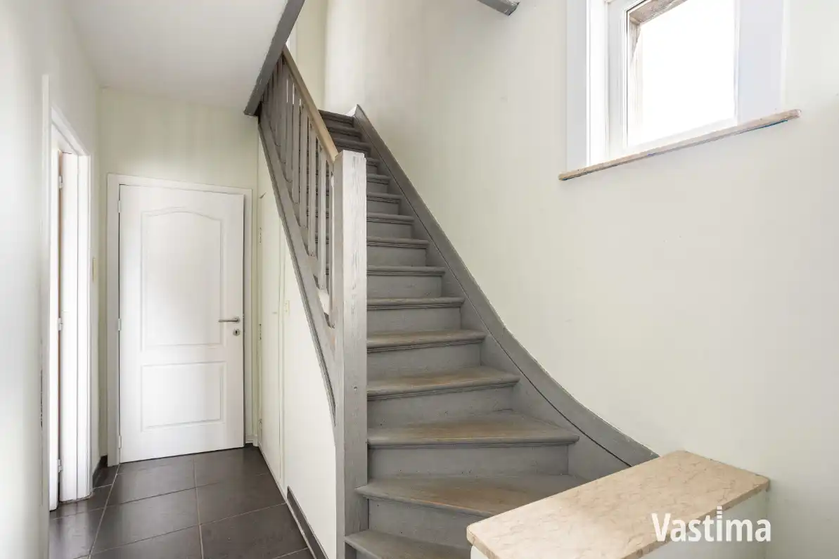 Halfopen woning met prachtige tuin en ruimte om te groeien foto 10