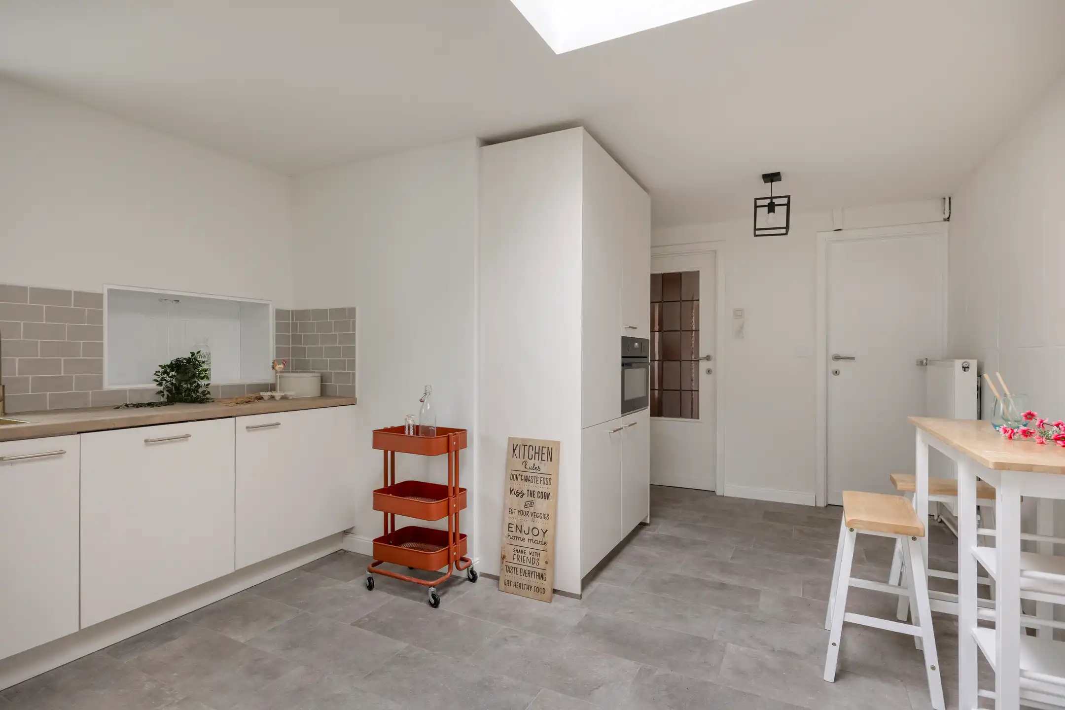 Ruime instapklare HOB met 4 slpks, tuin en garage foto 9