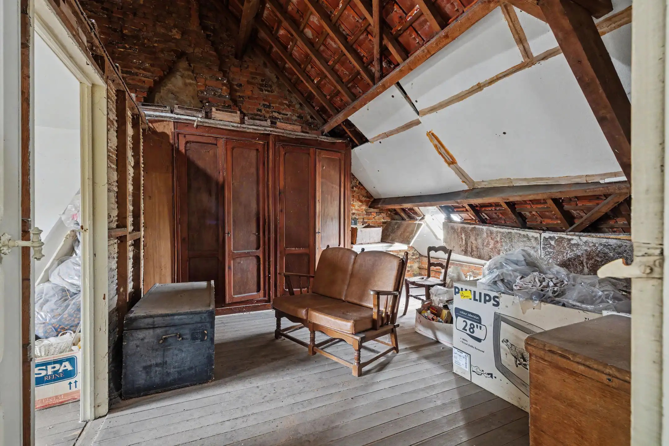 Charmante herenwoning met authentieke elementen, grote tuin en weide op 17a 70ca foto 26