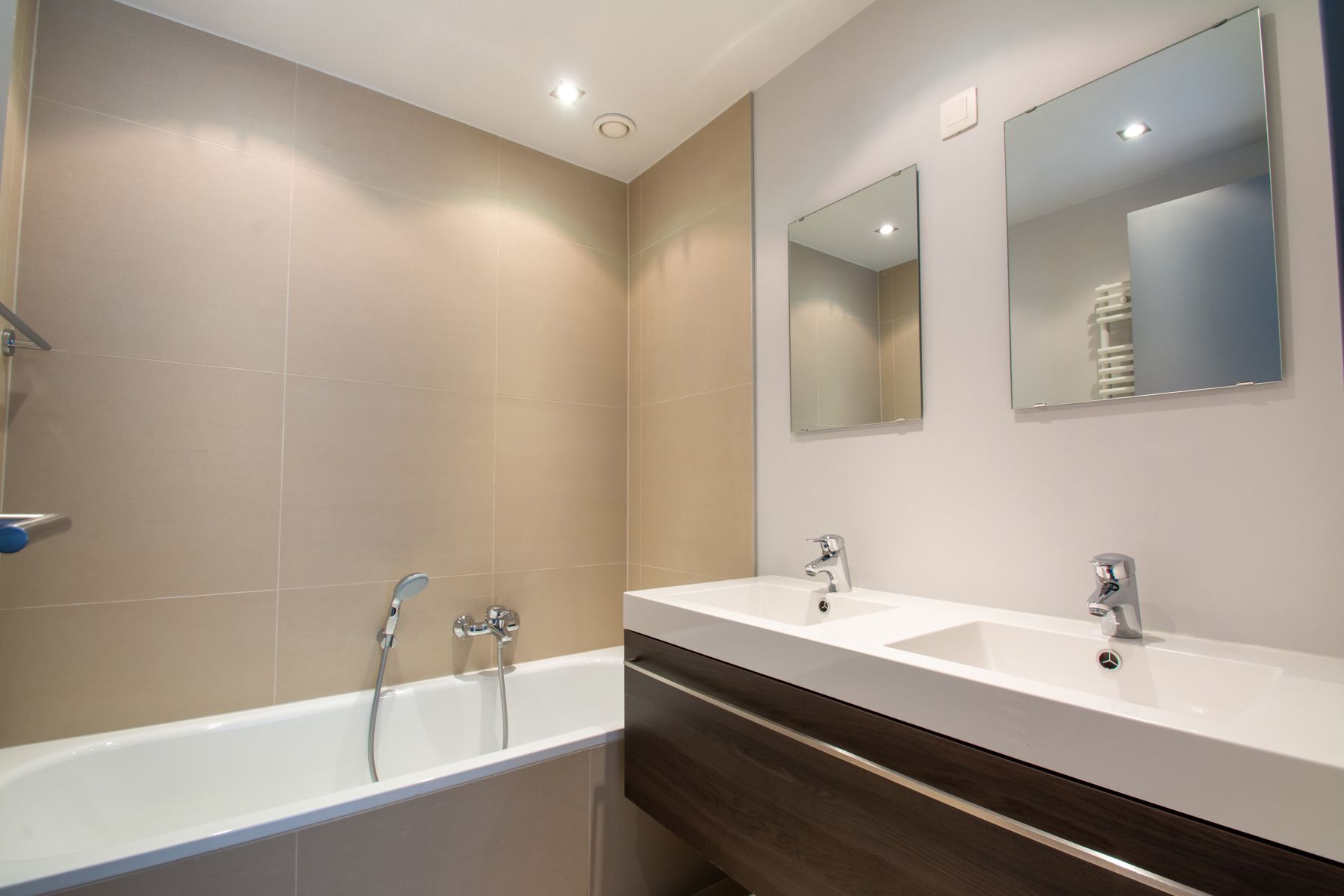 LICHTRIJK - Prachtig gem. app. 2k. met TERRAS - (NAVO area) foto 11