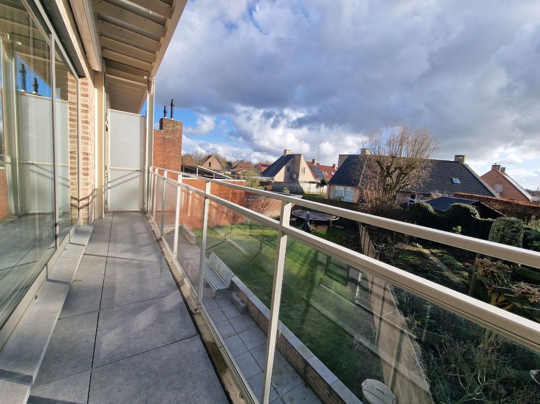 Energiezuinig appartement (2slpk) met terras en garageplaats in centrum foto 11