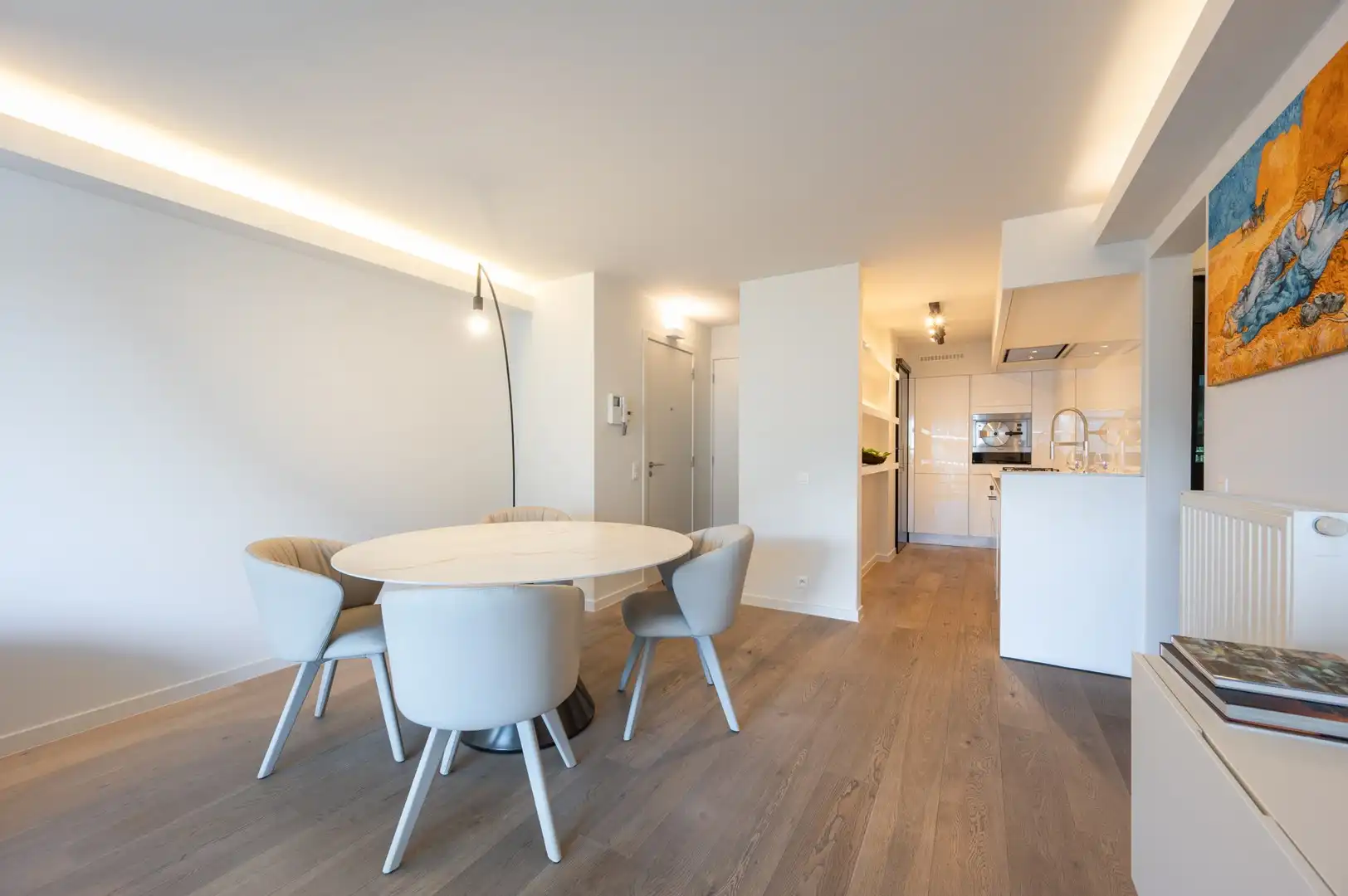 Lichtrijk 2-slaapkamer appartement met open zicht over het Abraham Hansplein. foto 11