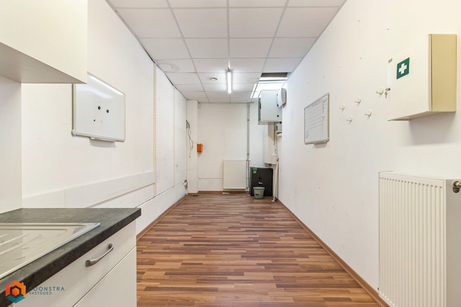 Ruim handelsgelijkvloers op een uitstekende locatie te Heist-op-den-Berg foto 20