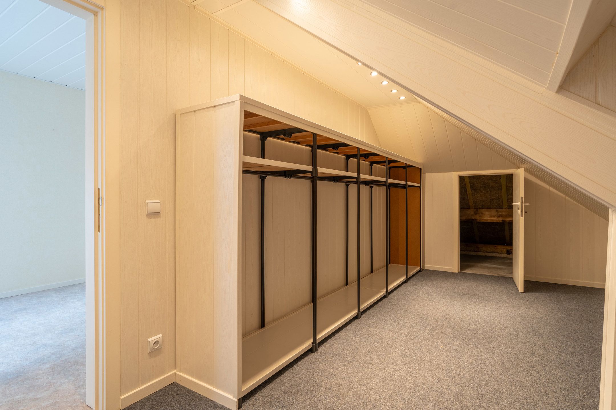 Ruime woning met 4 slpks op mooi zuidperceel van 1.041 m²  foto 33