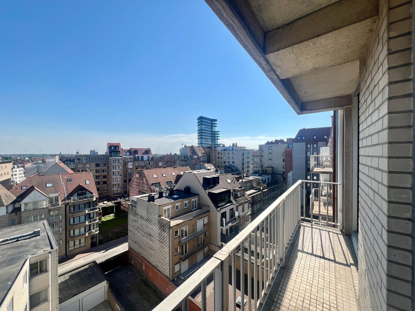 Te renoveren appartement met 2 slaapkamers op een uitstekende ligging foto 14