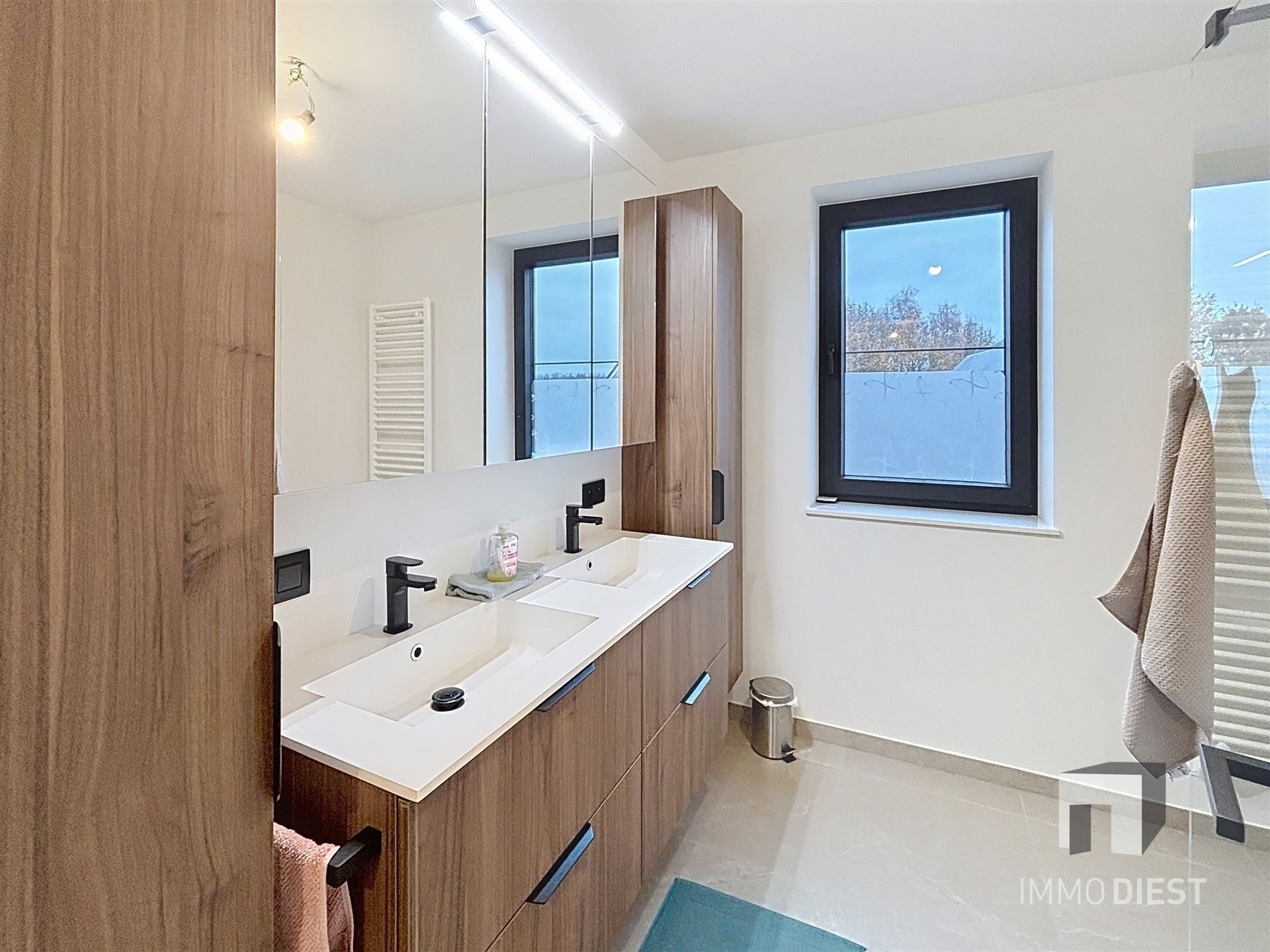 Nieuwbouw woninge met 5slaapkamers foto 18