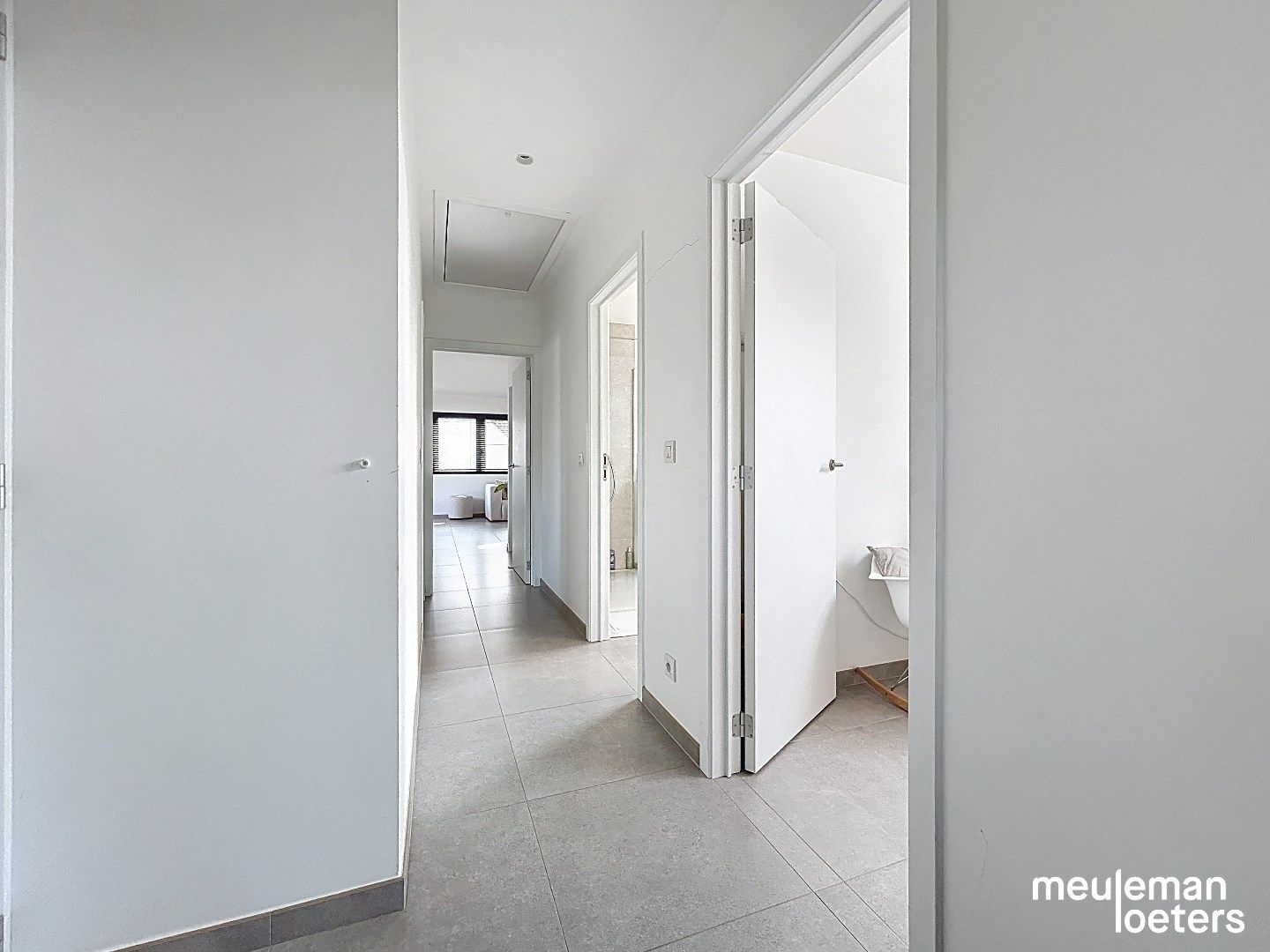 Stijlvol appartement met  zuidgericht terras foto 8