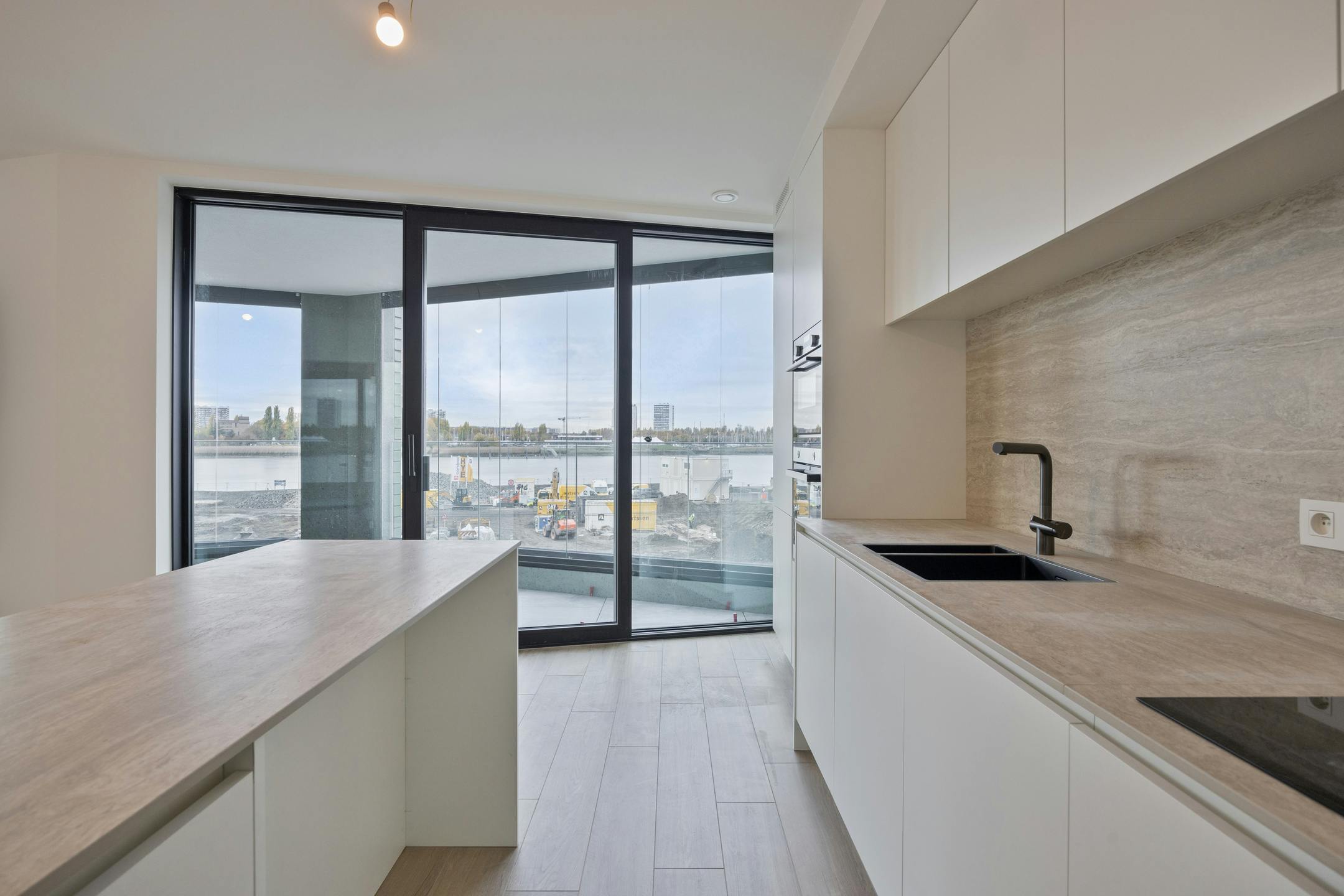 A0203 Rivert nieuwbouwappartement te Antwerpen  foto 2