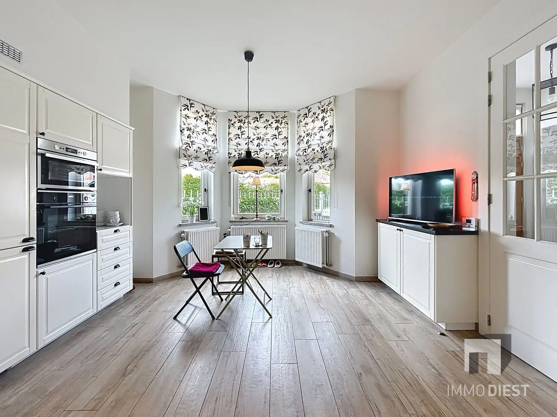 Welkom in deze herenwoning vol charme en grandeur in Scherpenheuvel. foto 8