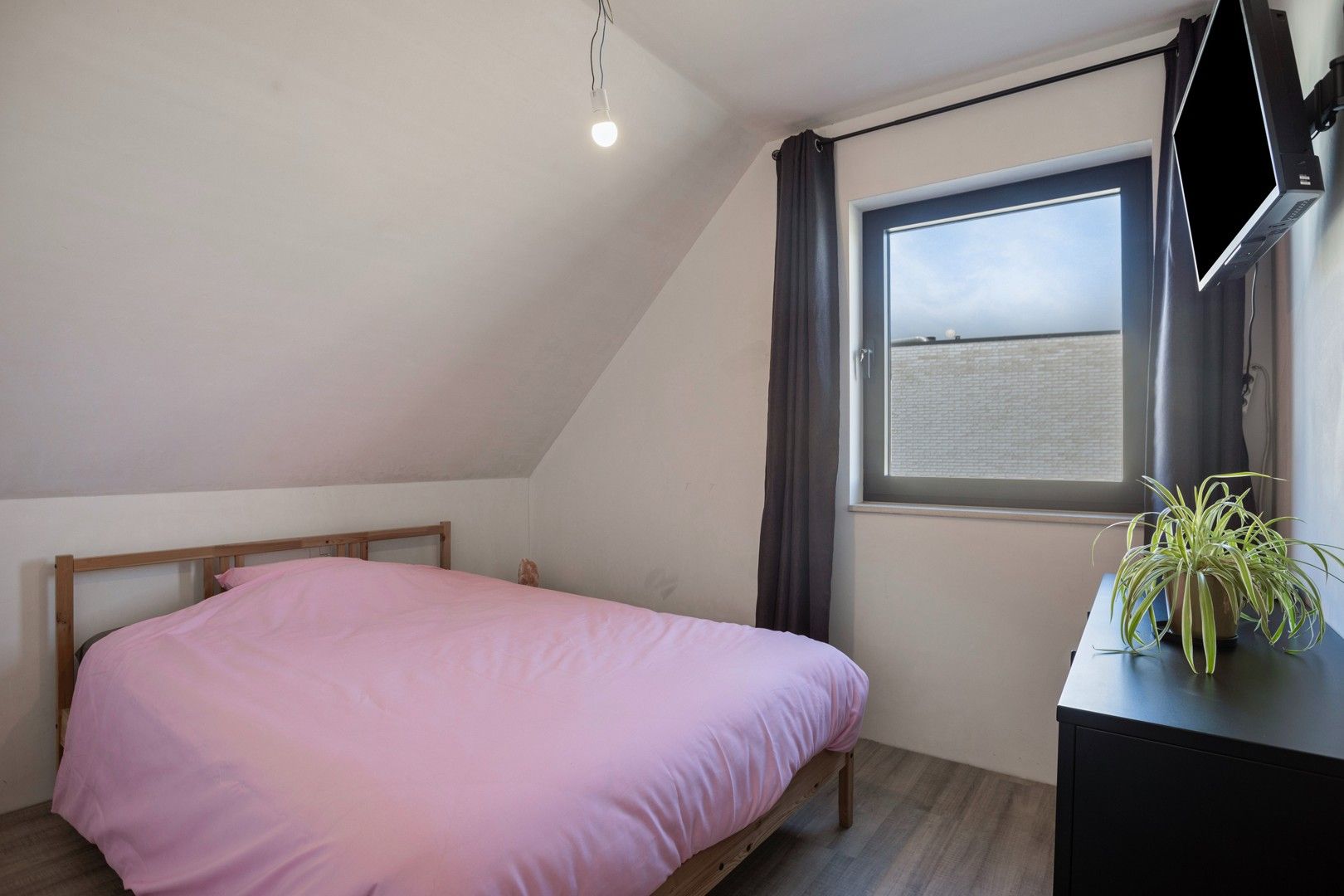 Moderne nieuwbouwwoning met 4 slpks en garage in Jabbeke foto 13