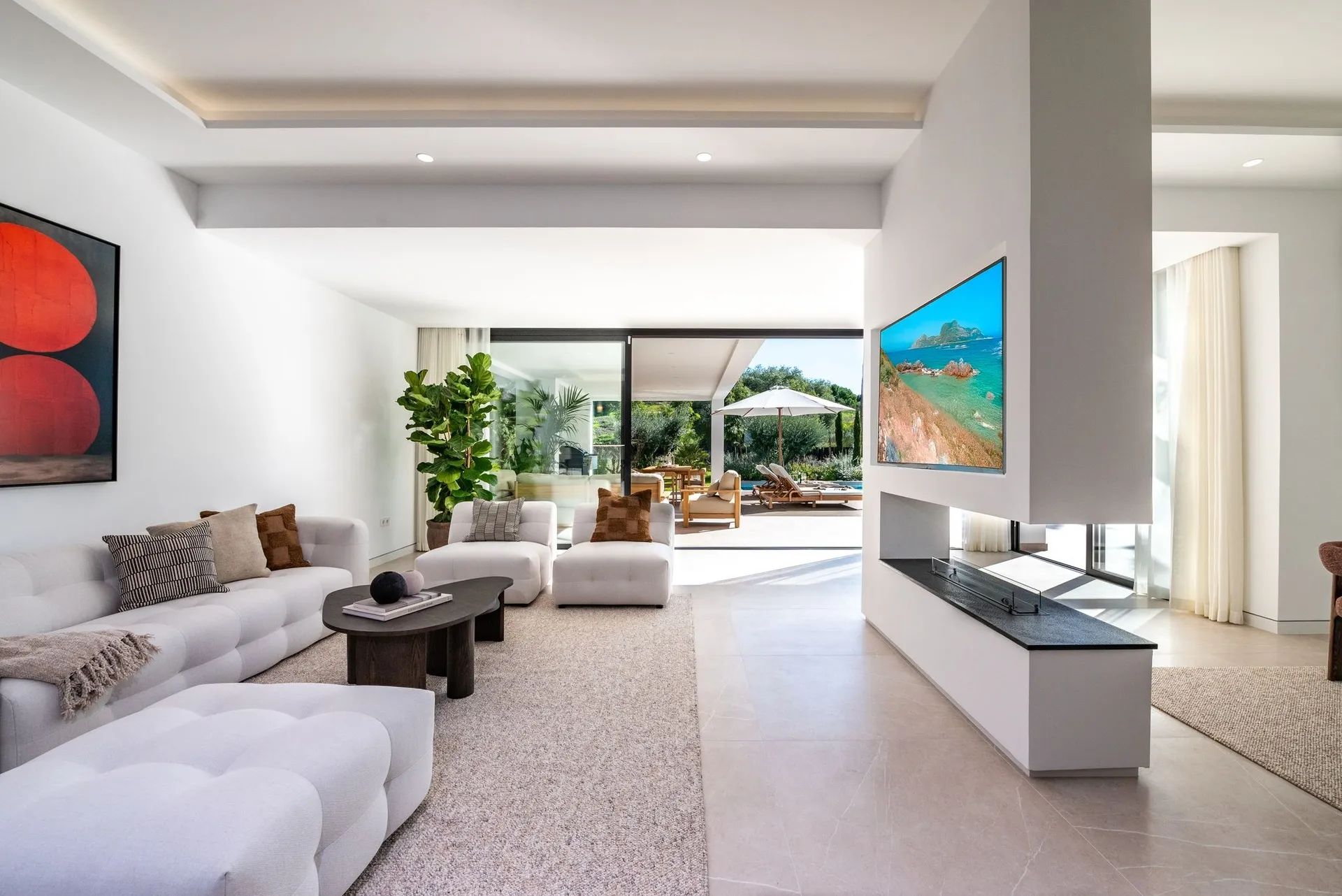 Exclusieve leefstijl in El Paraíso – waar modern design en luxe elkaar ontmoeten foto 7