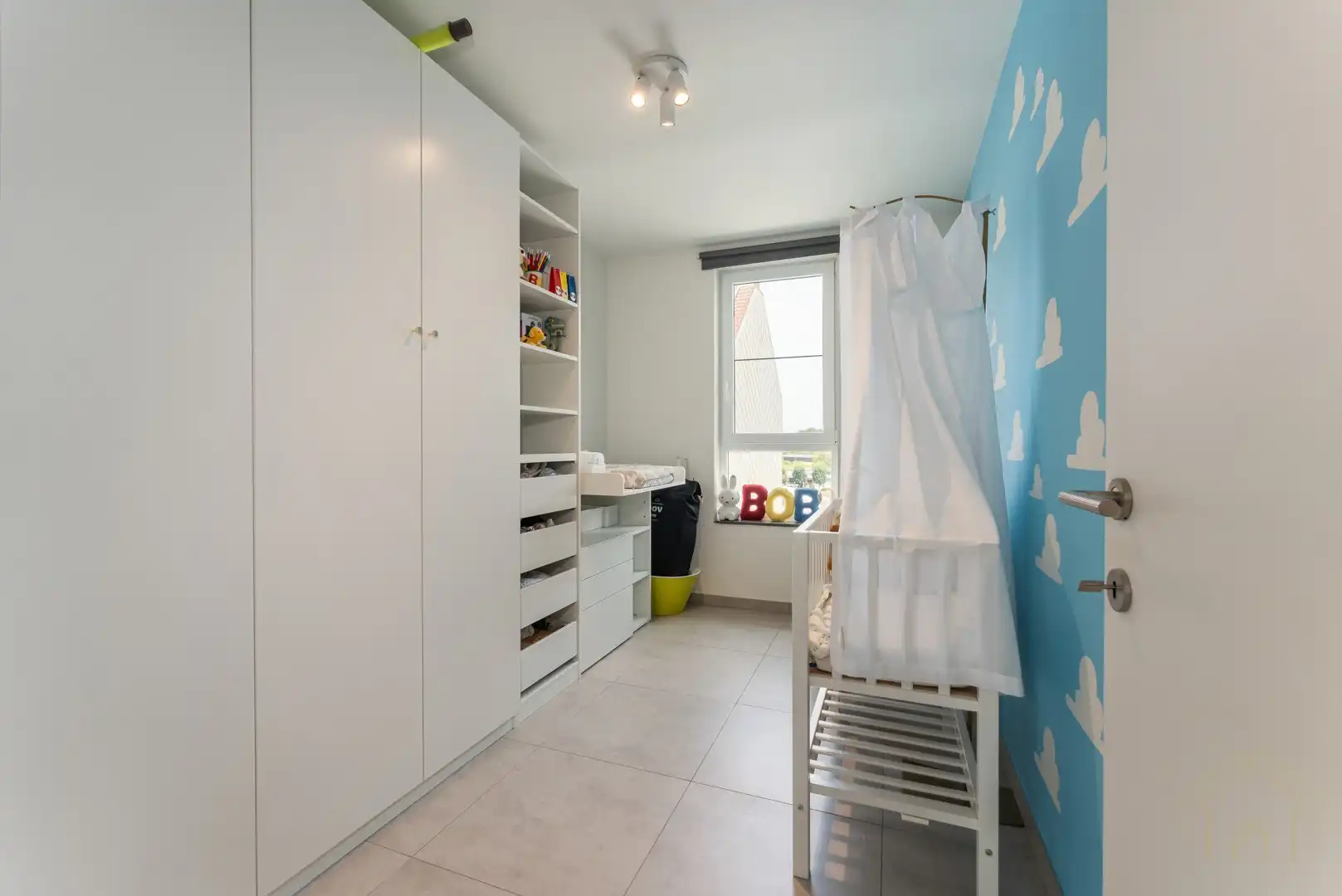 Recent en instapklaar appartement met drie slaapkamers en zonnig terras in hartje Menen foto 9