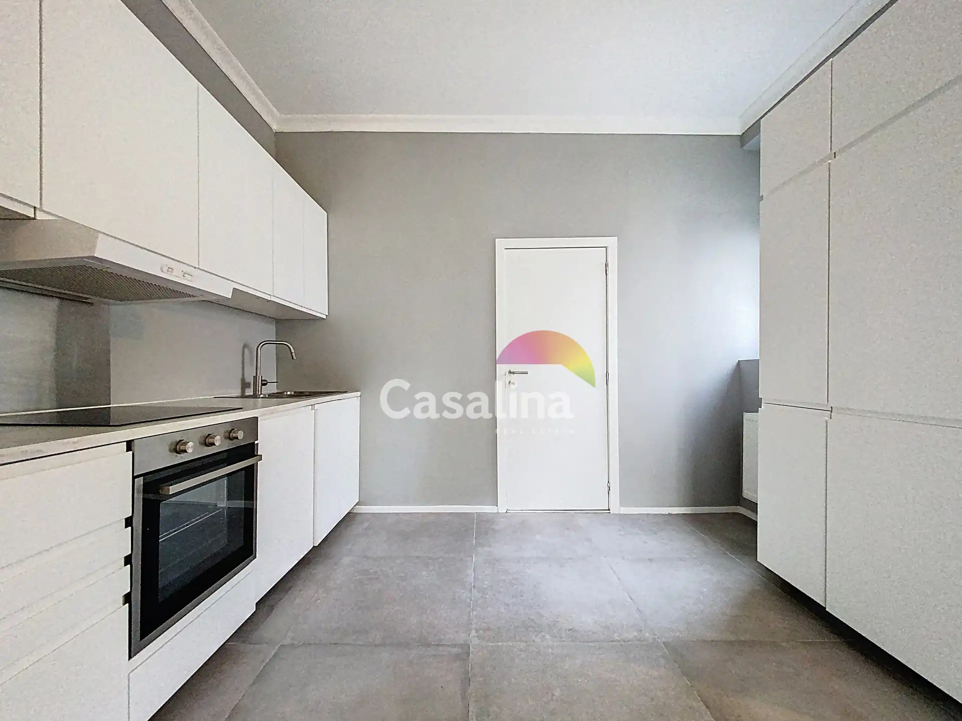 Praktisch ingedeeld appartement met één slaapkamer foto 3