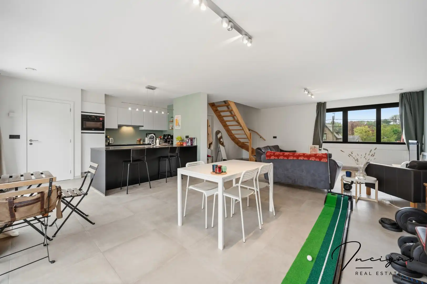 Uniek handelspand met duplexappartement op zichtlocatie foto 16