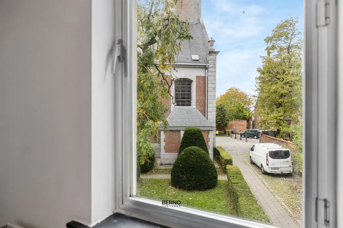 Rustig gelegen woning met 3 slaapkamers en ruime garage. foto 15