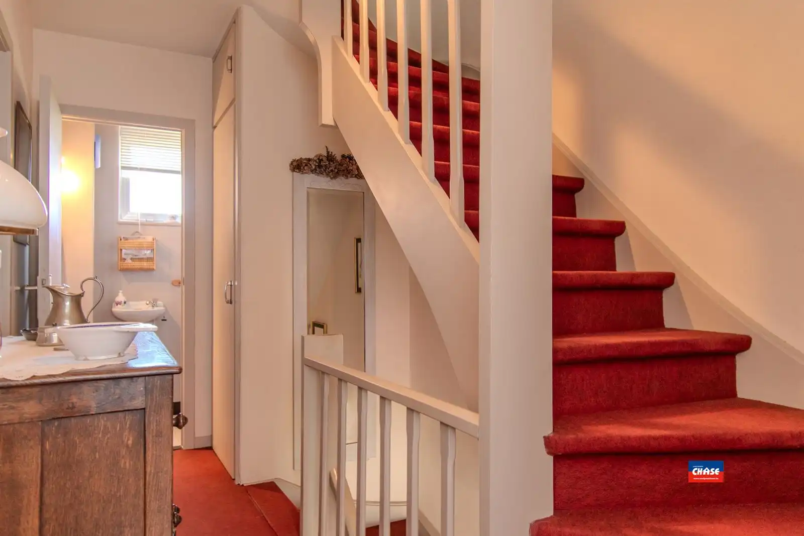 HOB met drie slaapkamers, garage en tuin foto 15