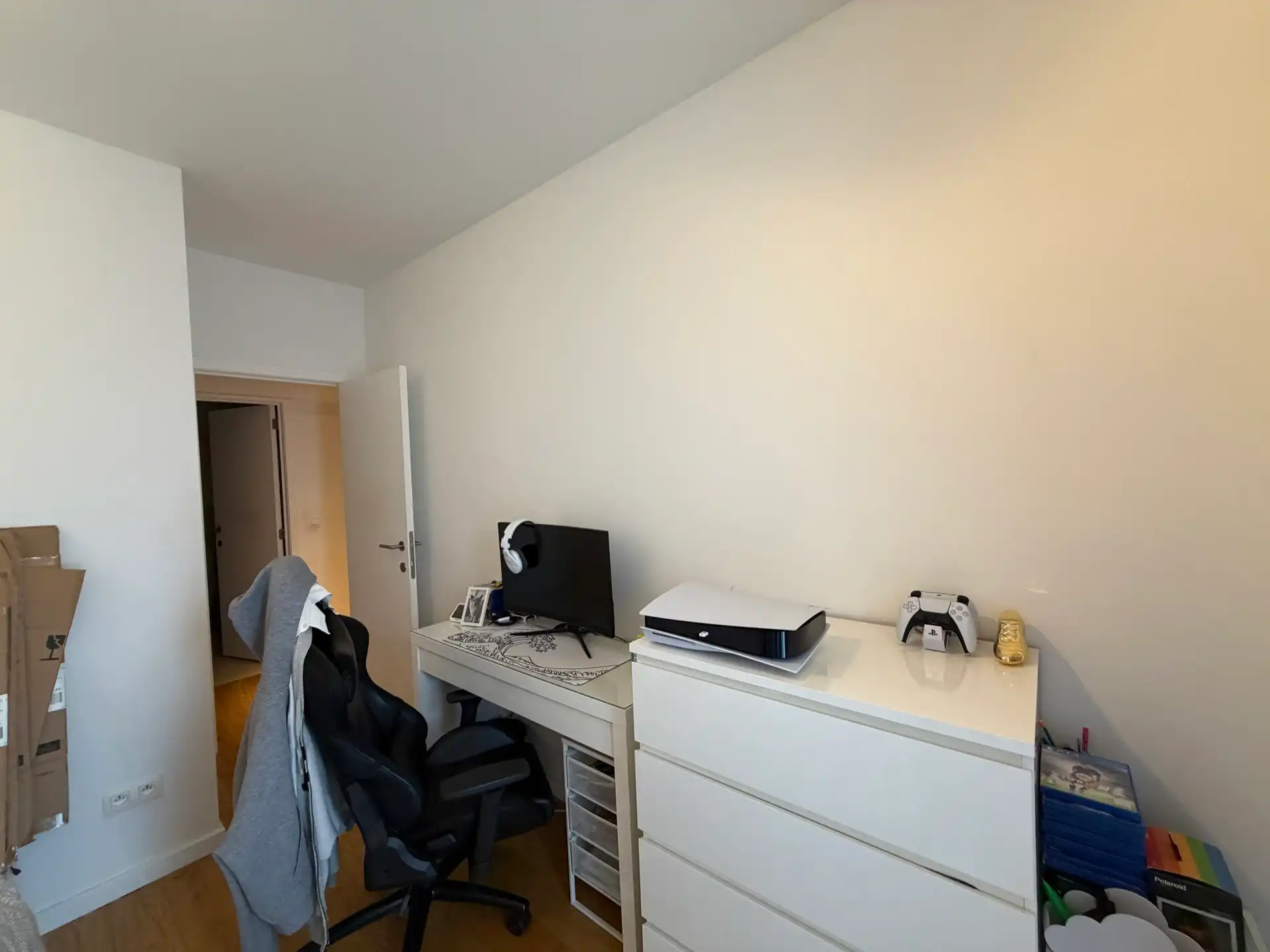 Nieuw appartement met 3 slaapkamers en parkeerplaats ! foto 14