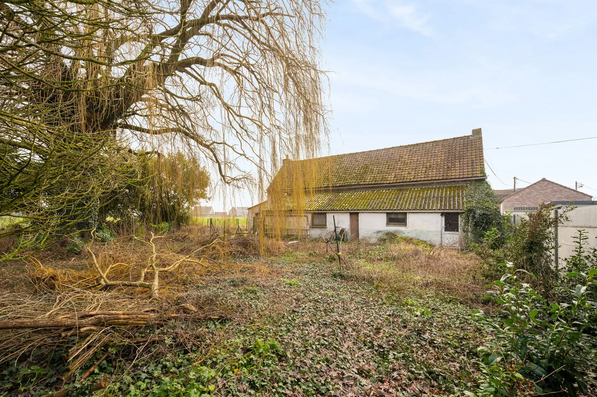 Volledig te renoveren woning, veel potentieel! foto 9