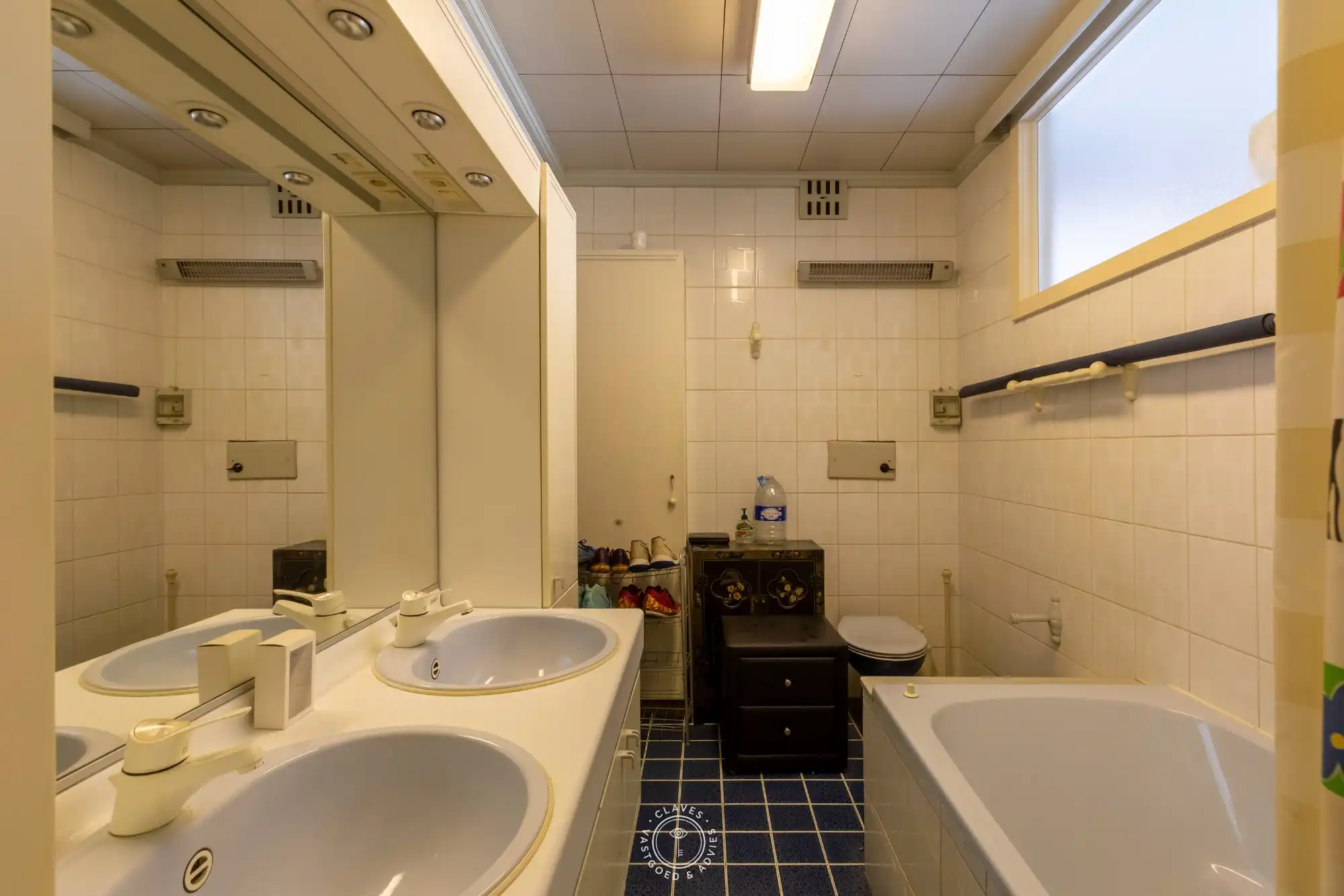 Opbrengsteigendom (ruime burgerwoning) bestaande uit 2 appartementen en garage foto 26