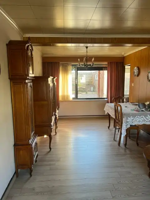 Charmant huis te koop aan de Rodenbachstraat in Hamont-Achel - Ideaal met 2 slaapkamers, bureau, kelder en garage voor uw comfort! foto 5