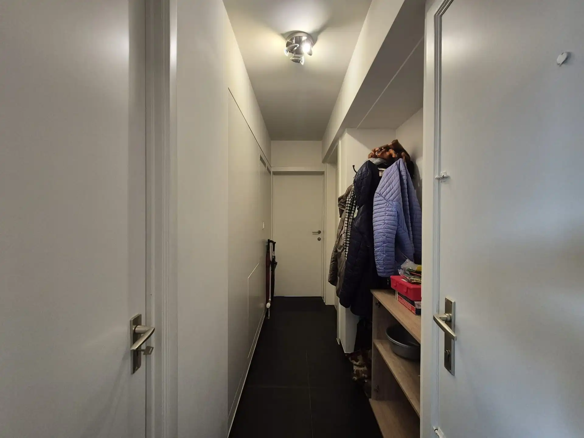 3-slaapkamer appartement met zeer grote terras huur in het centrum van Wetteren. foto 14