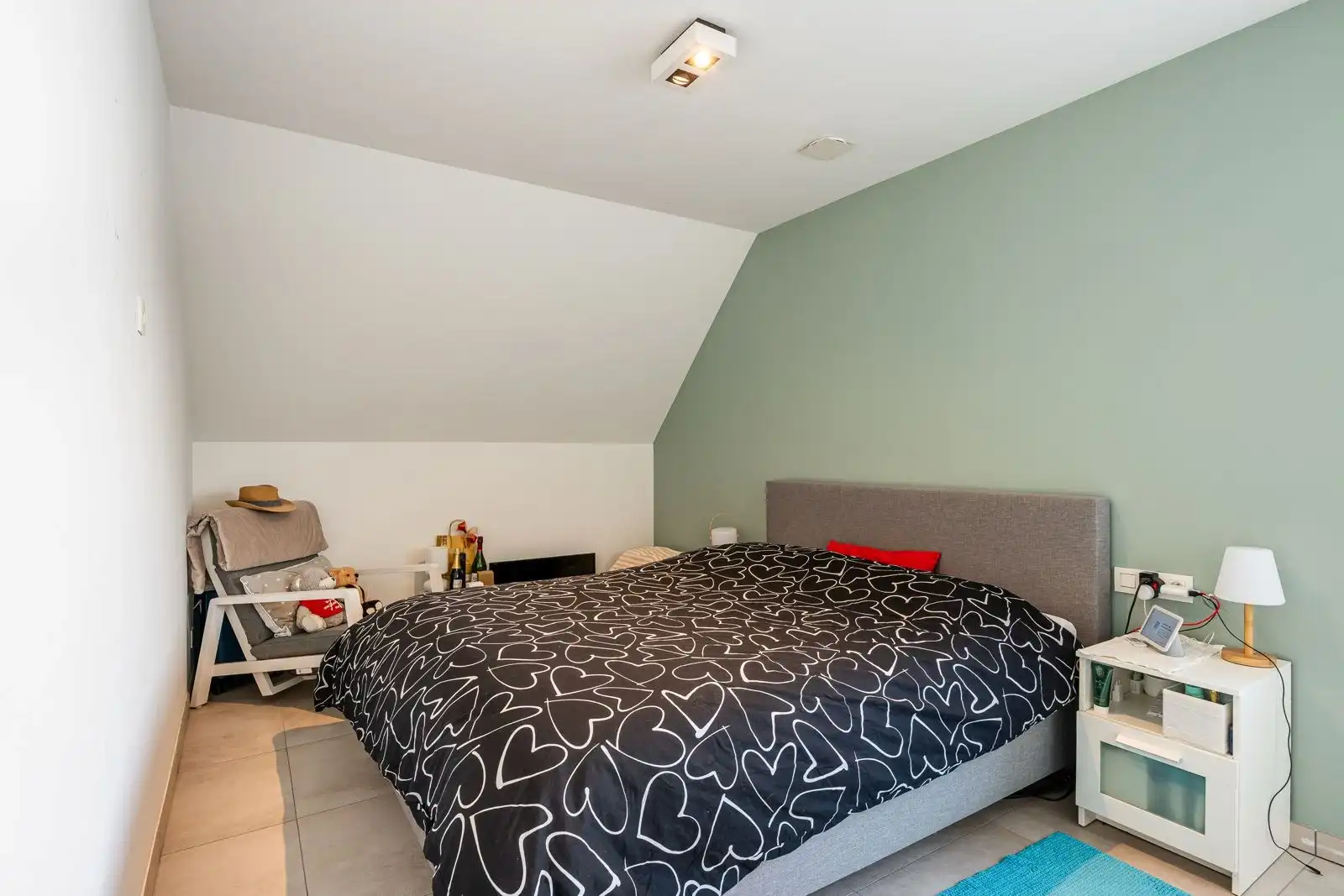 Recente woning met parking en tuin te Moerkerke-Damme foto 12