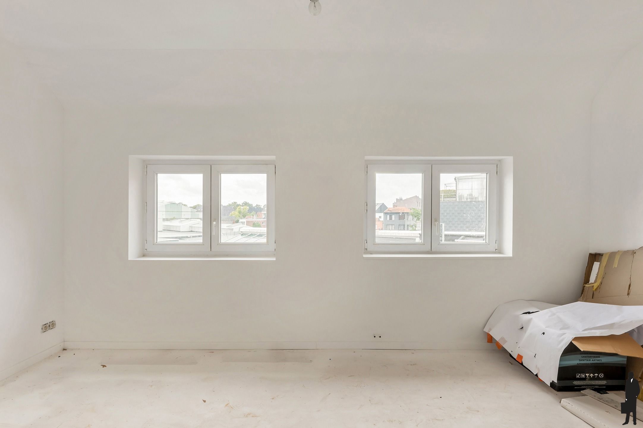 Handelsgelijkvloers met gerenoveerde triplex in het centrum! foto 13