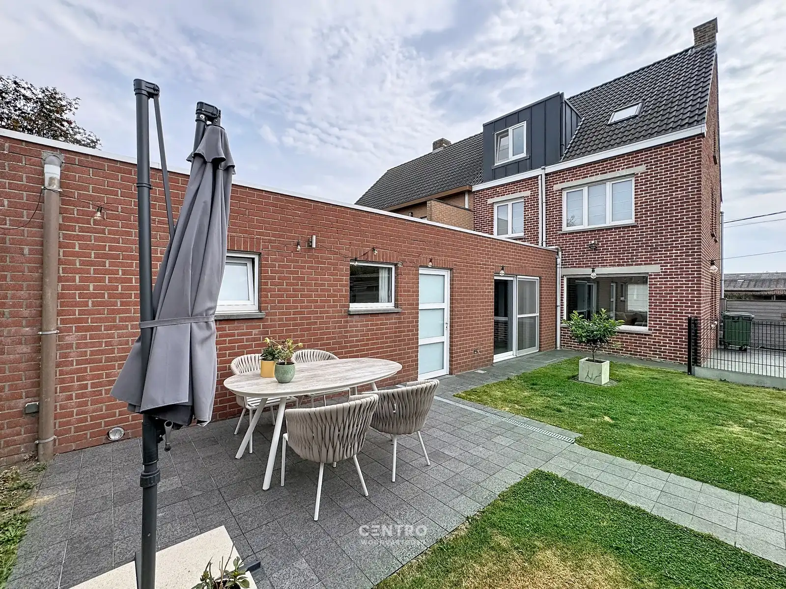 INSTAPKLARE woning met 4 slpks en ZUIDger. tuin! foto 21