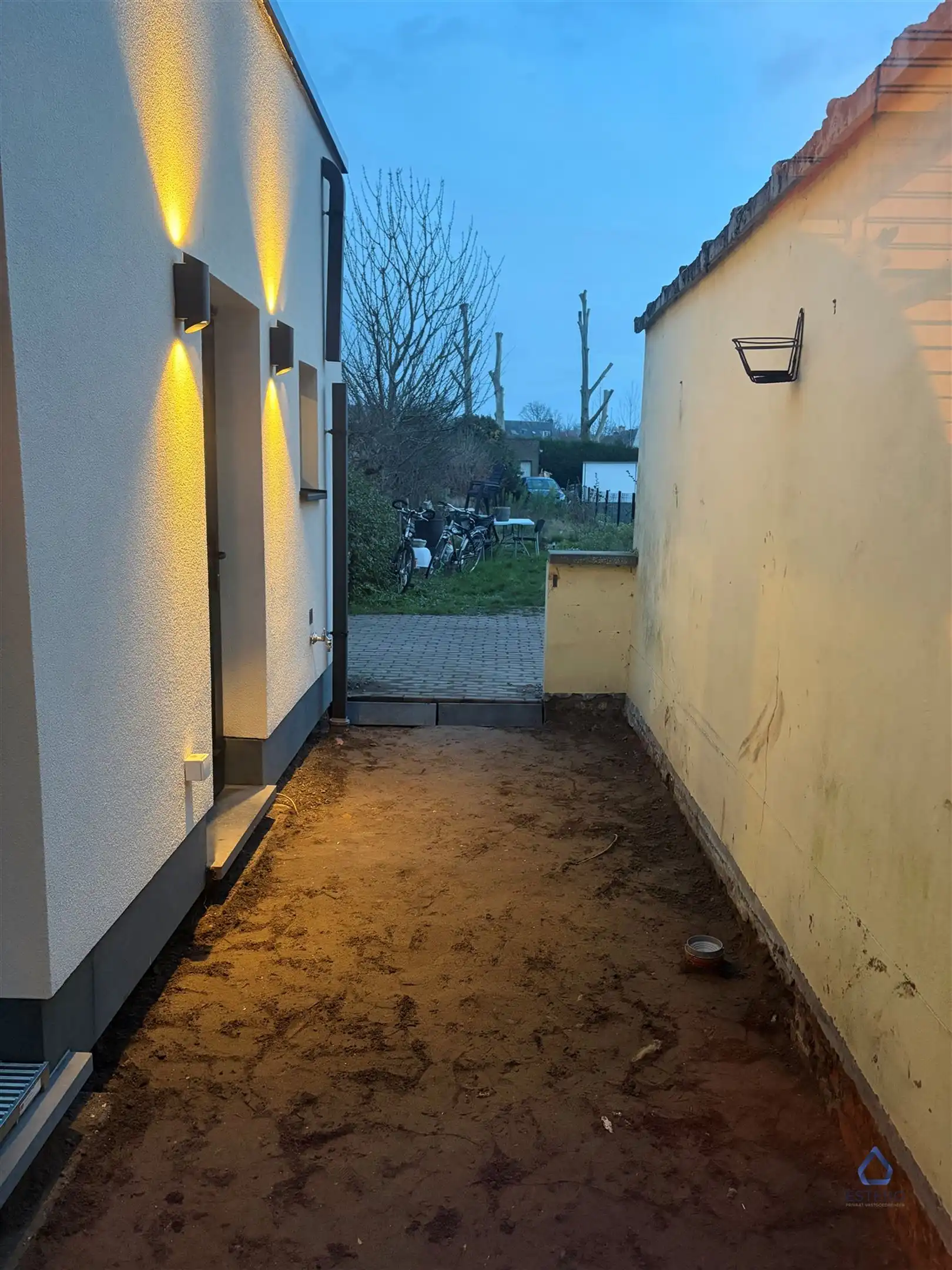 Gerenoveerde gezinswoning met 3 slaapkamers te Zwijnaarde foto 25