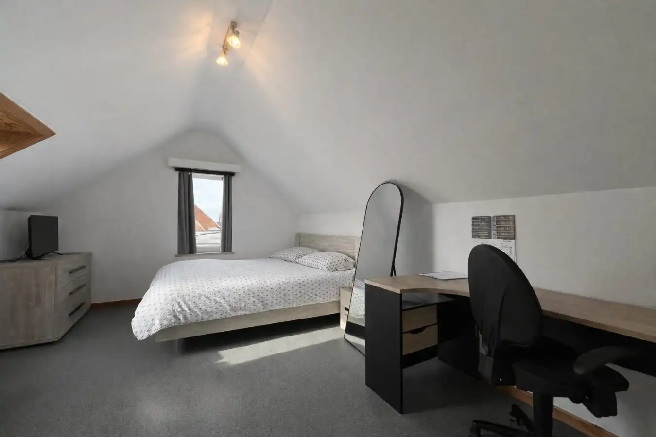 Moorslede - Lichtrijk duplex hoekappartement met terras en garage foto 8