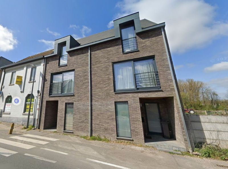Instapklare woning met terras en garage in hartje Aspelare foto 21