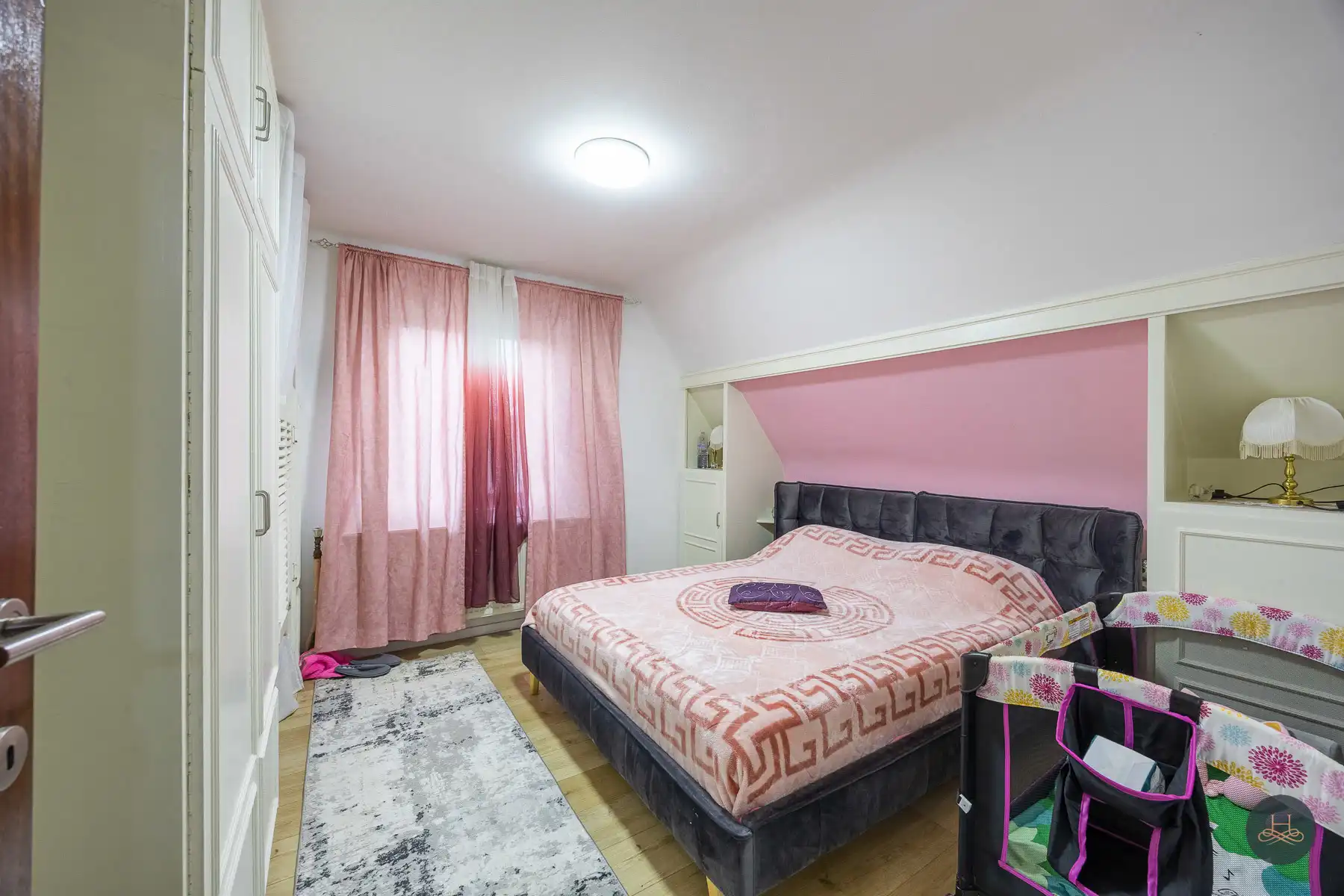 Tijdloze villa vol potentieel foto 24