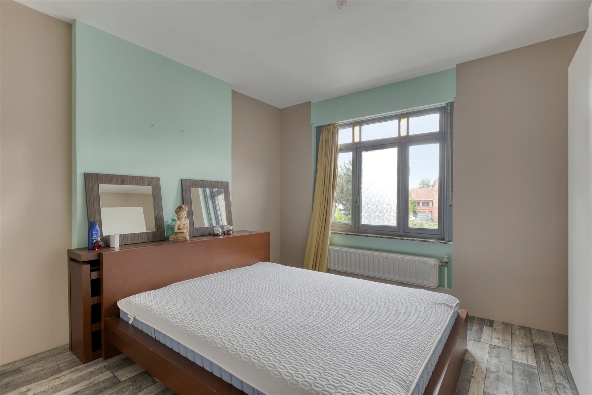 Ruime woning met potentieel in hartje Merchtem
 foto 11