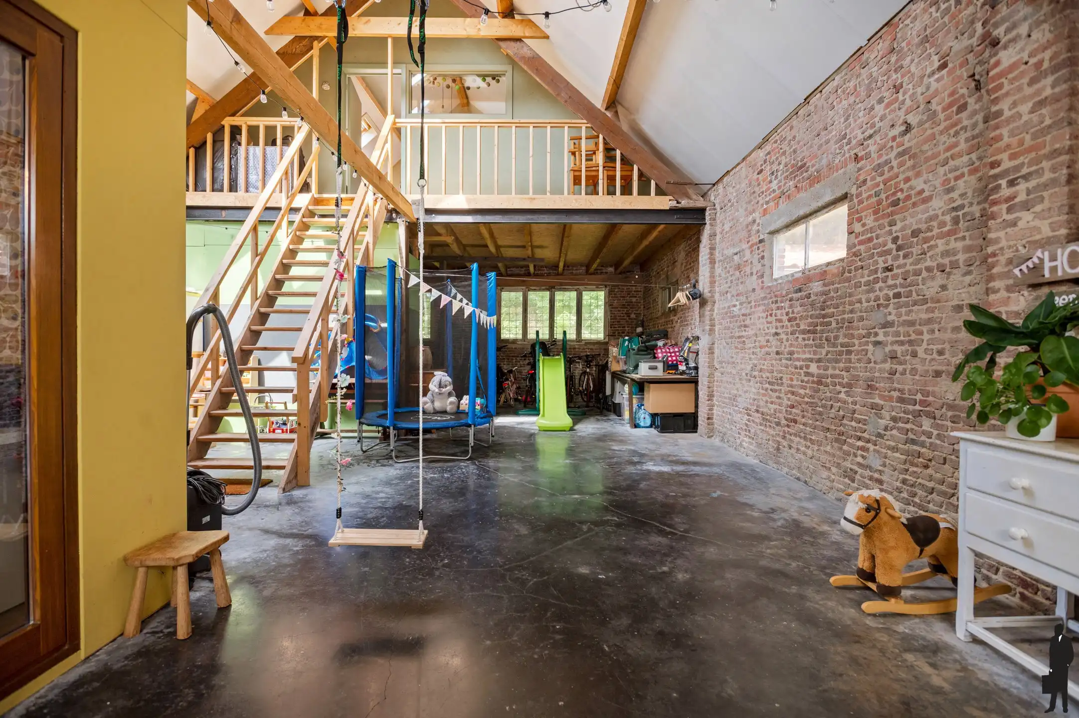 Instapklare charmante woning met ingericht bijgebouw foto 23