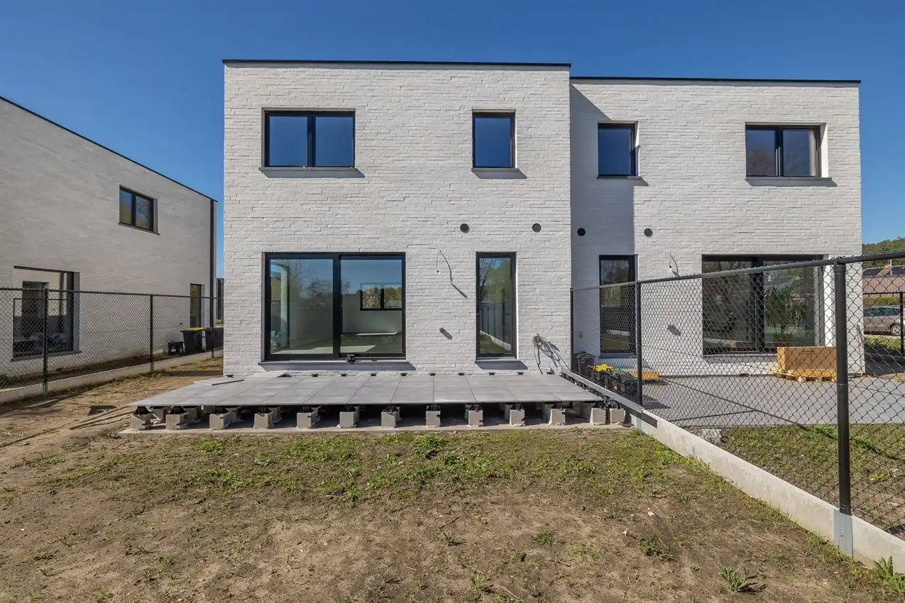 Instapklare nieuwbouwwoning met 3 slk foto 40