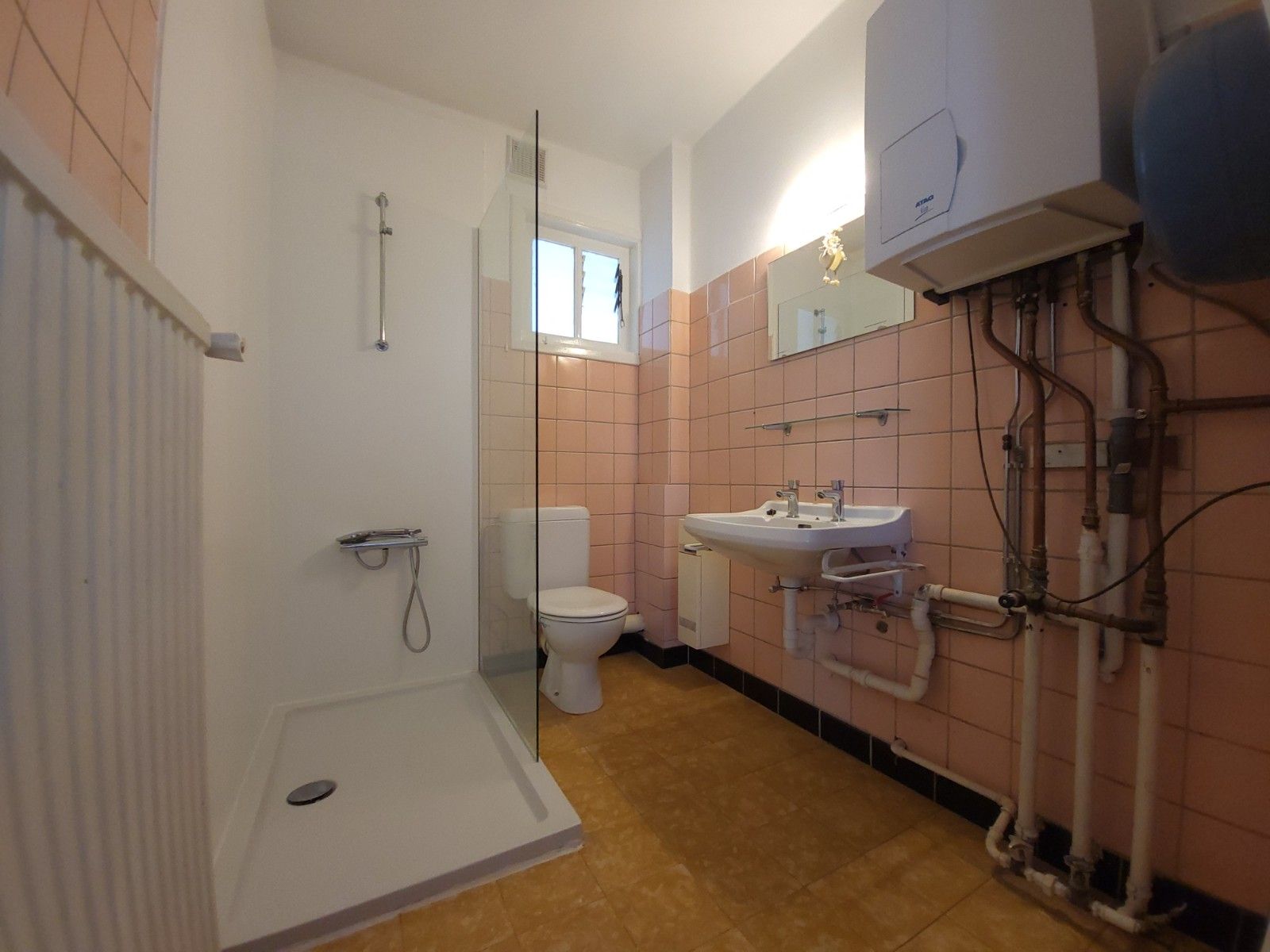 TWEESLAAPKAMER APPARTEMENT MET GARAGE TE WONDELGEM foto 8