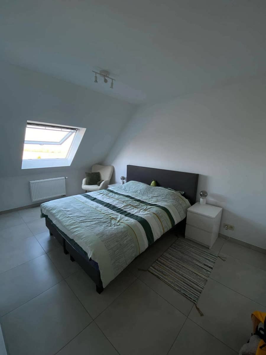 Gunstig gelegen duplex-appartement met staanplaats foto 3