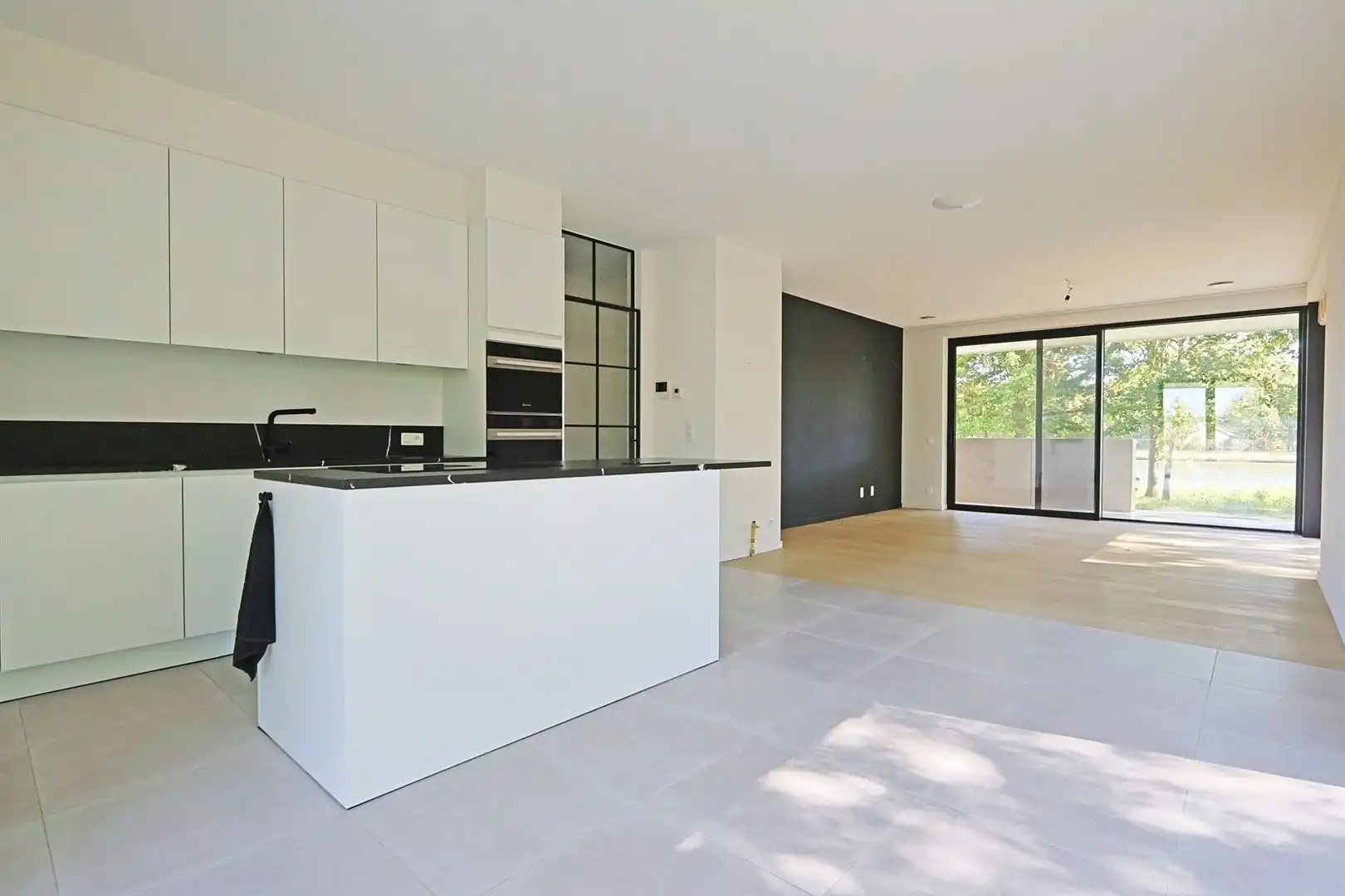 Lichtrijk appartement met uitzonderlijk zicht foto 8