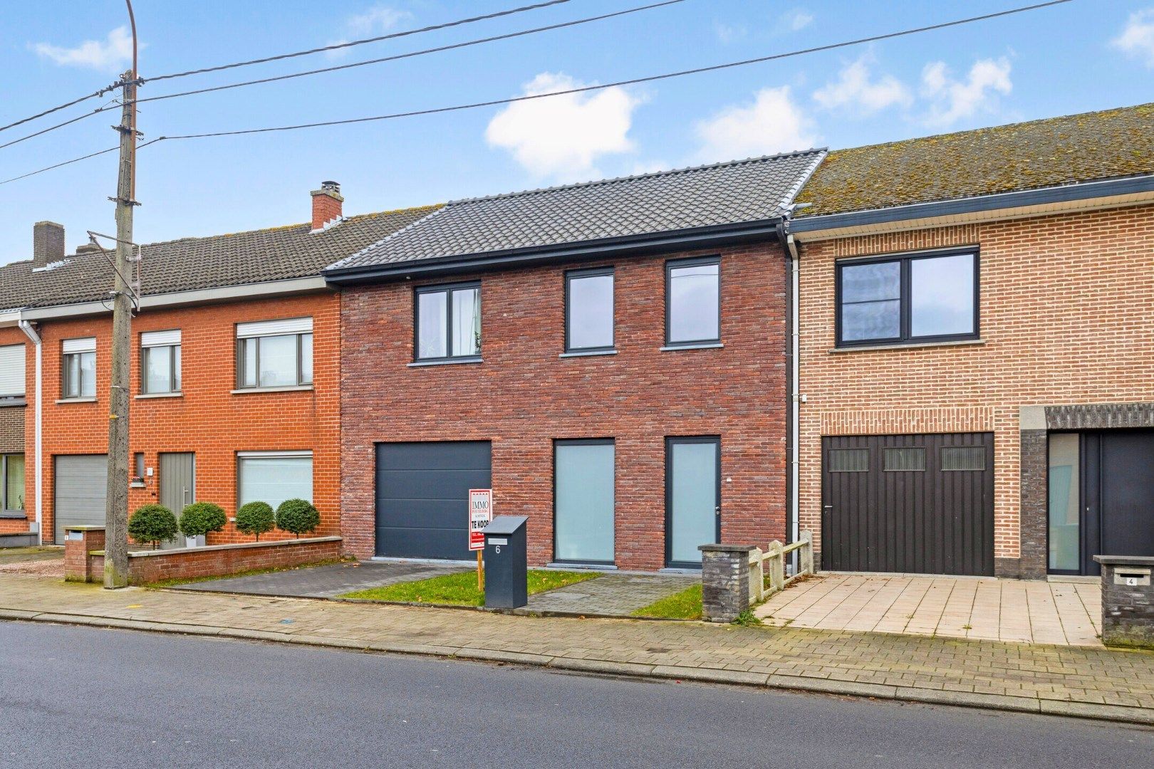 Ruime nieuwbouw met home-office, 3 slaapkamers, tuin met uitweg & garage. (aankoop aan 2% mogelijk!) foto 2