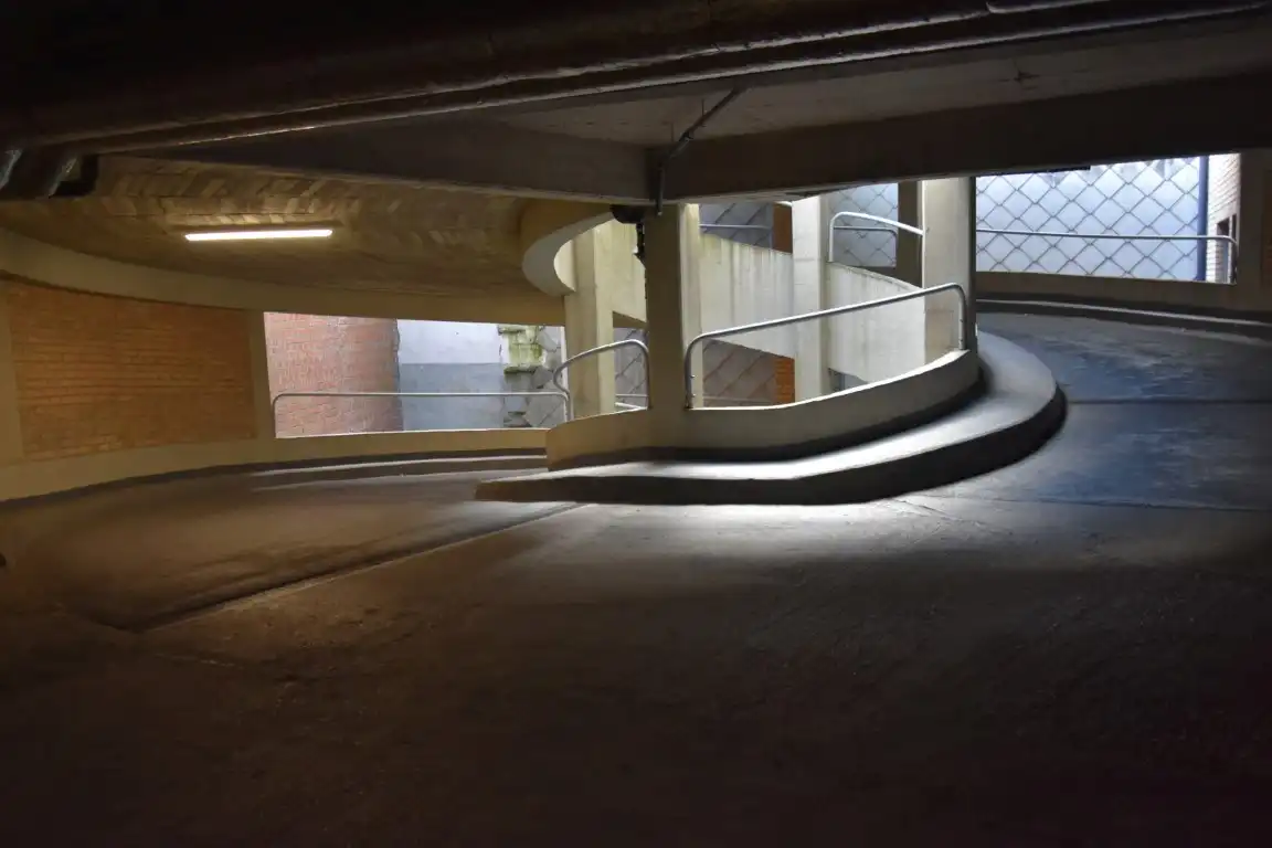 Bemeubeld 1-slpkapp met garagebox op de zeedijk – enkel 2de verblijf foto 18
