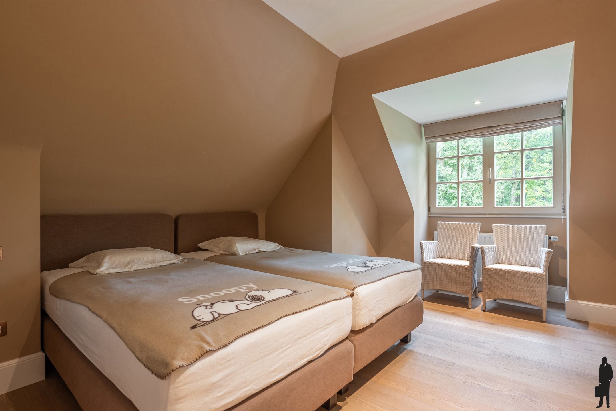 Rietgedekte en tot in de puntjes afgewerkte klassevilla foto 25