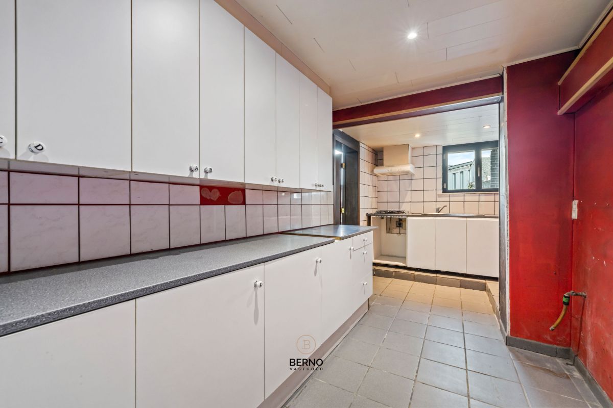 Charmante woning (HOB) met potentieel in het hart van Denderbelle foto 7