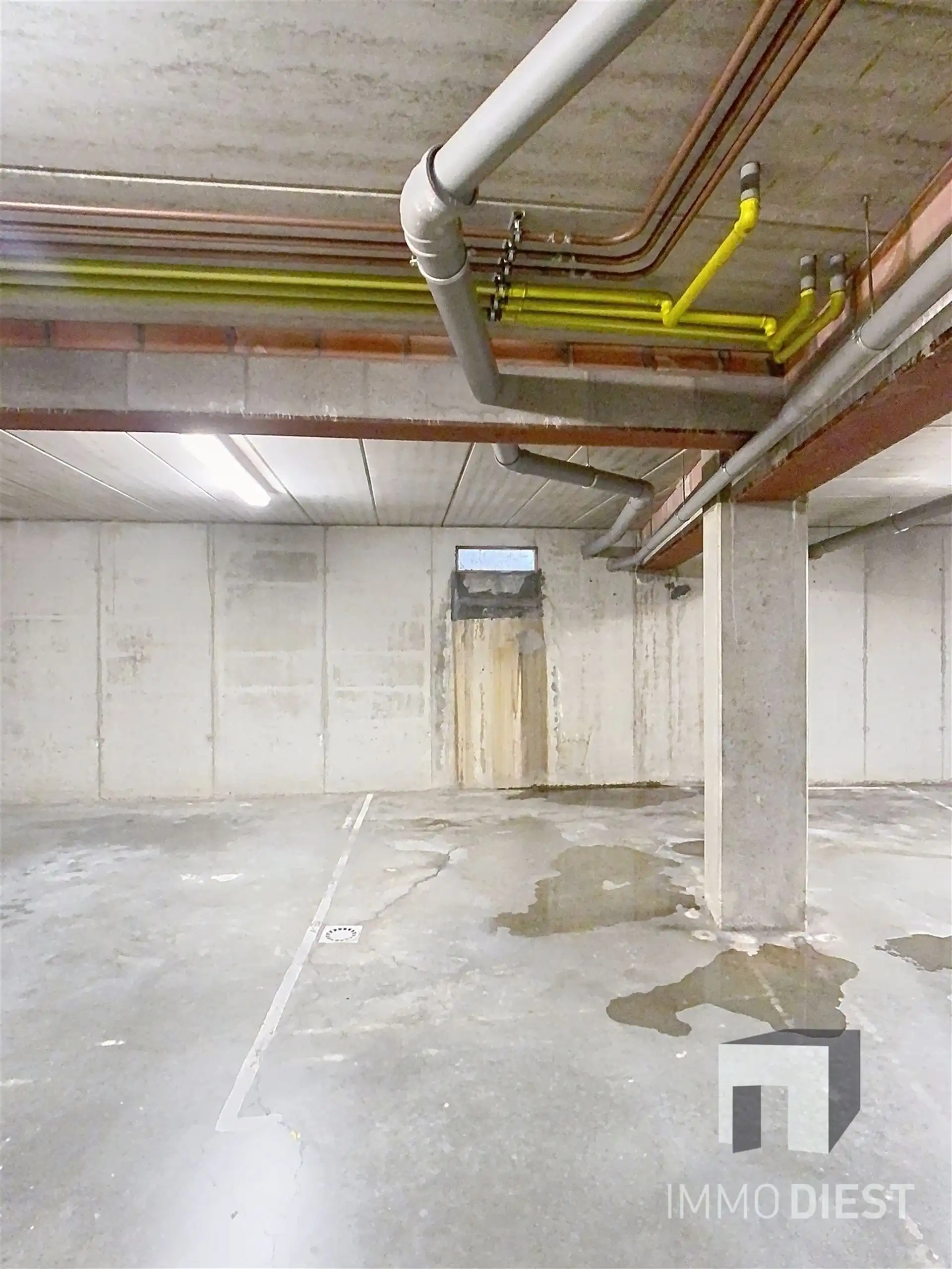 Topligging: gelijkvloers appartement mét garage en kelder foto 30
