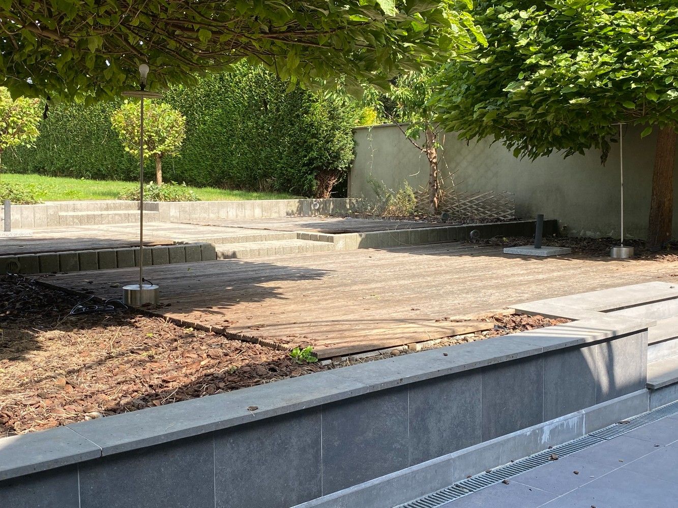 Mutifunctioneel pand met ruime woonst en tuin foto 5