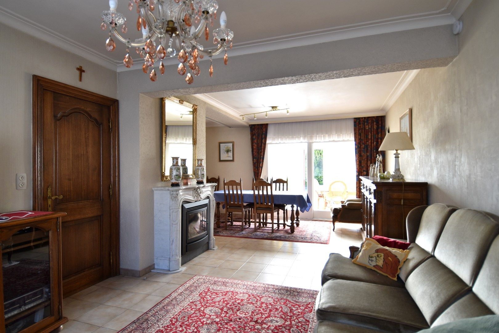 Verzorgde halfopen bebouwing met garage  te Sint-Eloois-Winkel foto 4