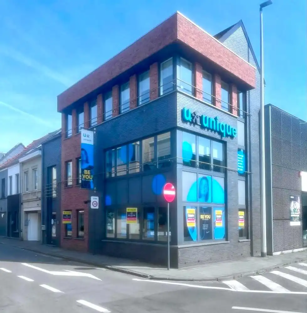 Commercieel te huur Van Langenhovestraat 8 - 9300 Aalst (9300)
