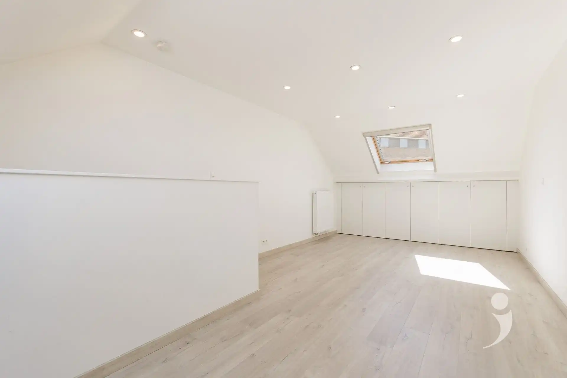 Prachtig gerenoveerde gezinswoning op een toplocatie foto 22