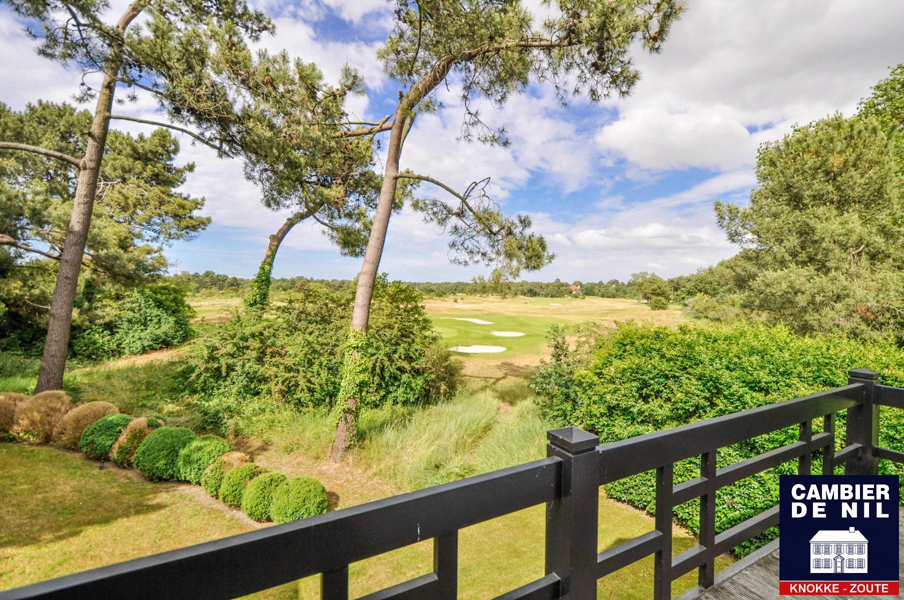 Ongemeubelde villa met zicht op de golf foto 2